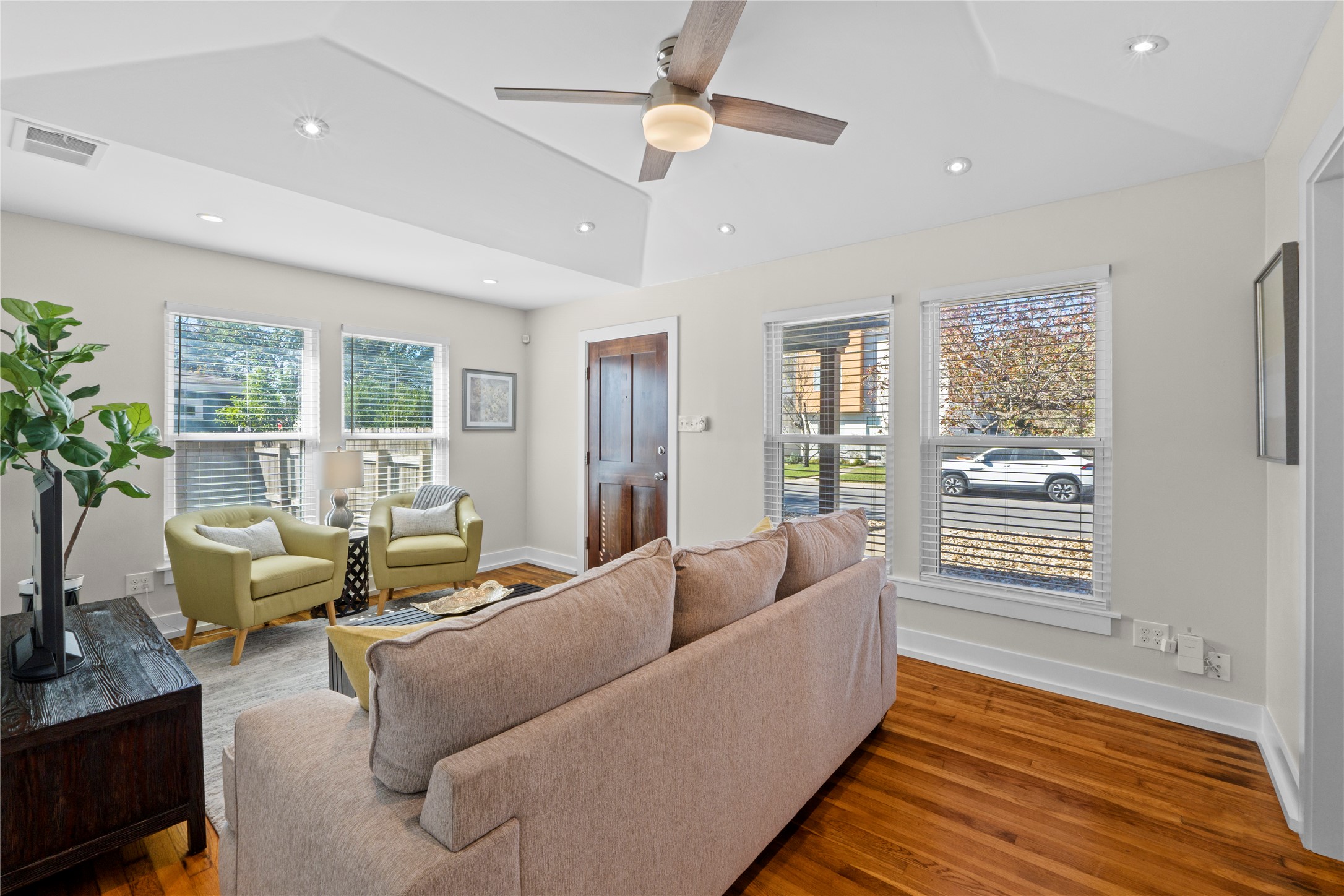 7803 Watson Street Austin, TX 78757 - Photo 8 of 30