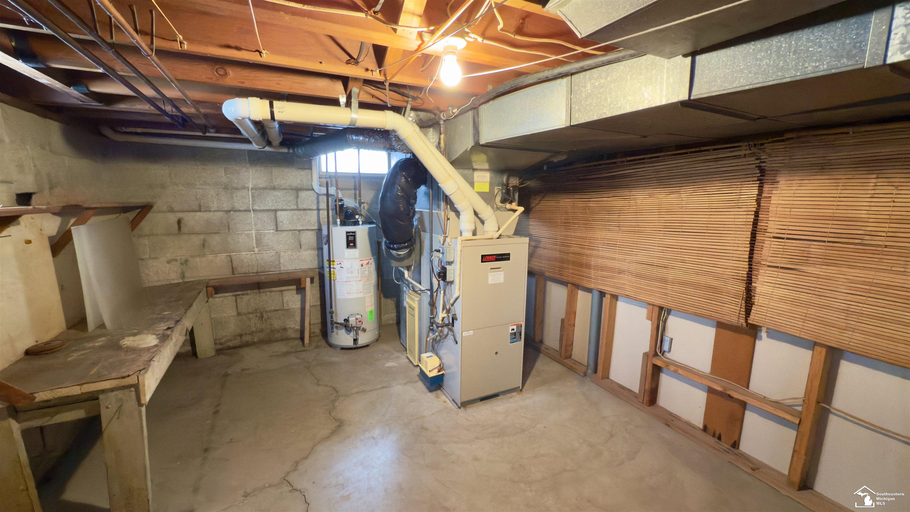 1624 North Custer Road Monroe, MI 48162 - Photo 44 of 56 50164666-c12837df-4bc7-48ac-a9bf-de941a856bbb.JPG