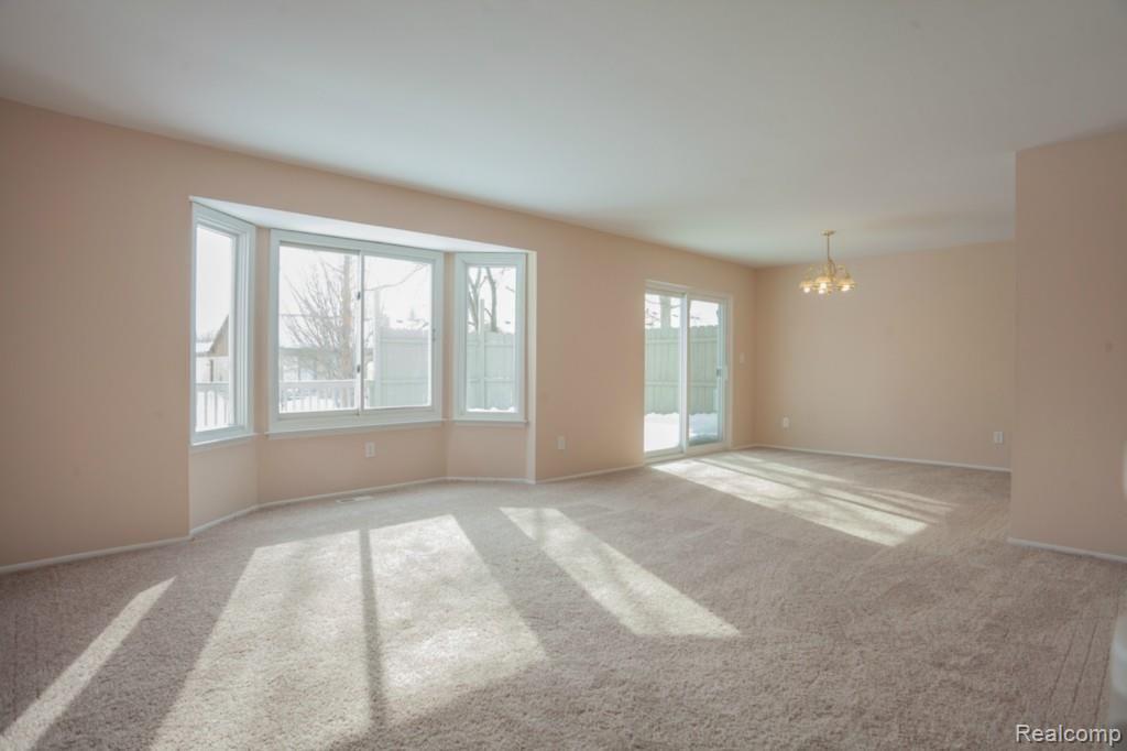 42419 Old Bridge Road Canton, MI 48188 - Photo 17 of 51 IMG_3441.jpg