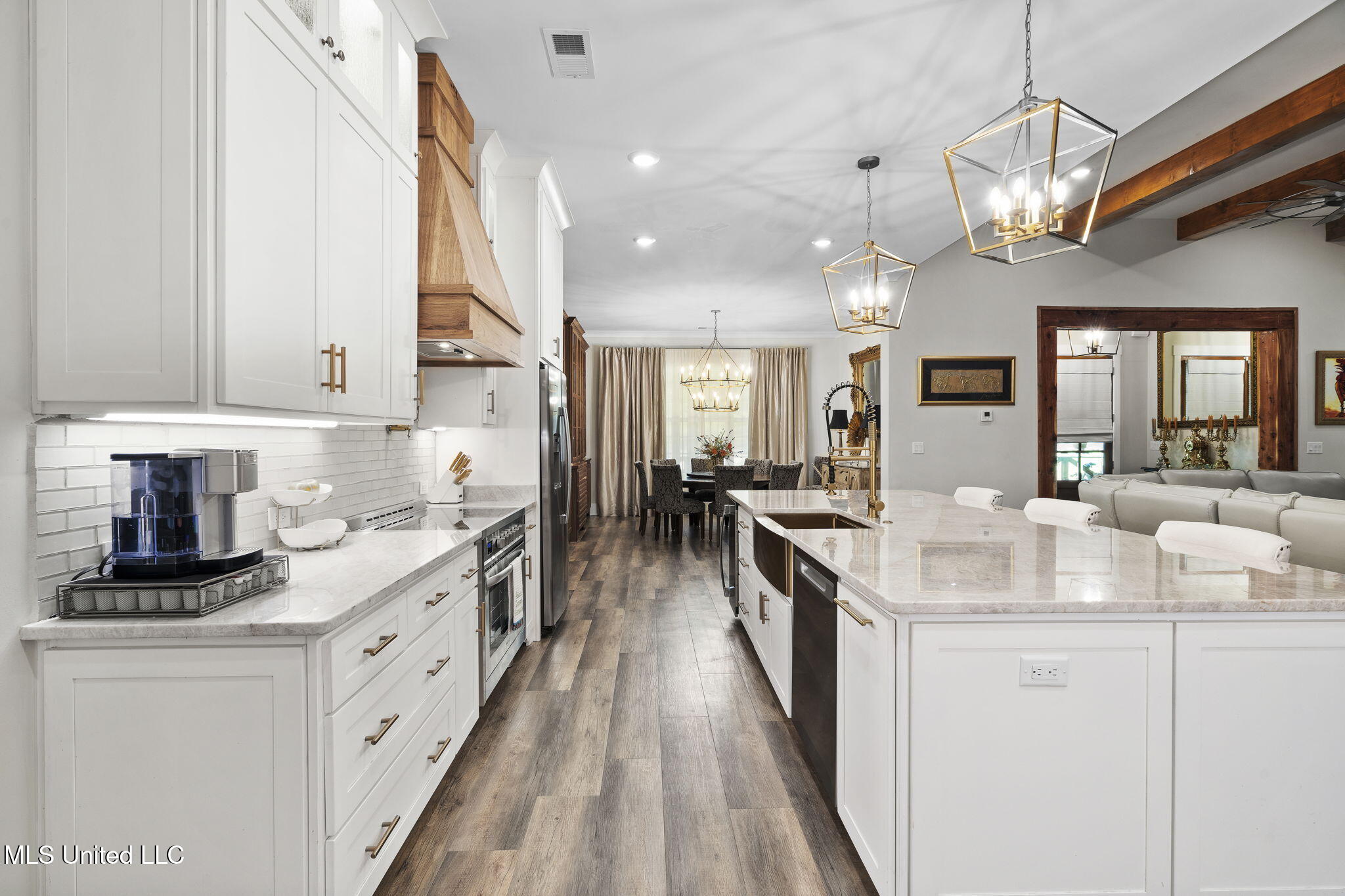 12097 Old Byhalia Road Byhalia, MS 38611 - Photo 24 of 85 kitchen view