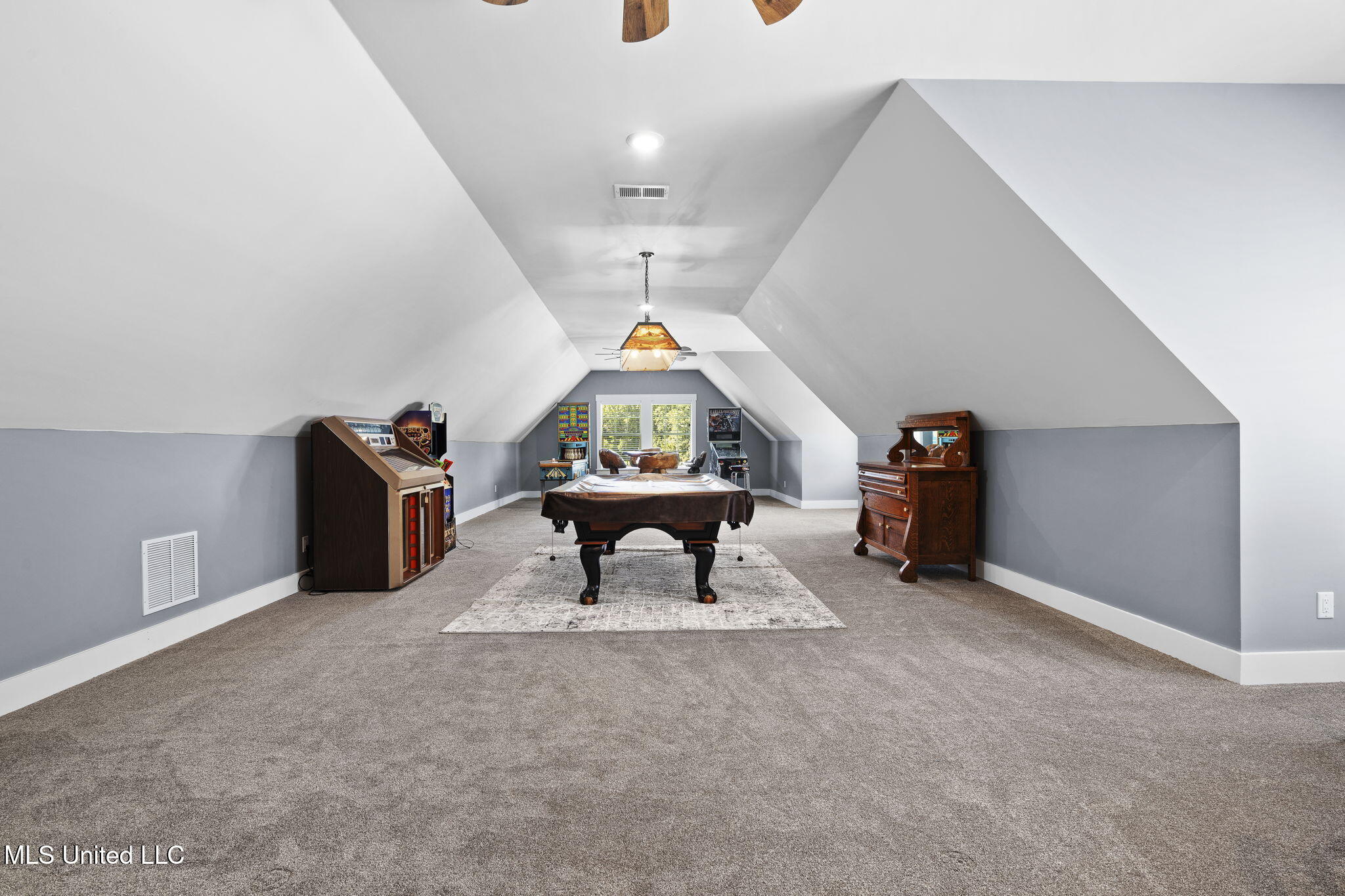 12097 Old Byhalia Road Byhalia, MS 38611 - Photo 48 of 85 pool table area of bonus