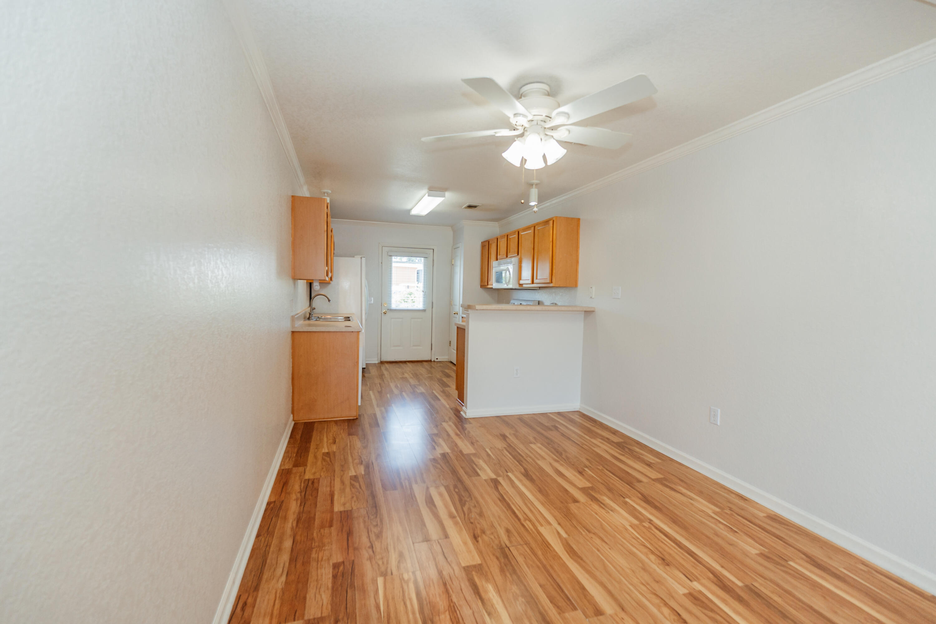 1150 Airport Road, Unit 122 Destin, FL 32541 - Photo 5 of 23 DSC09375