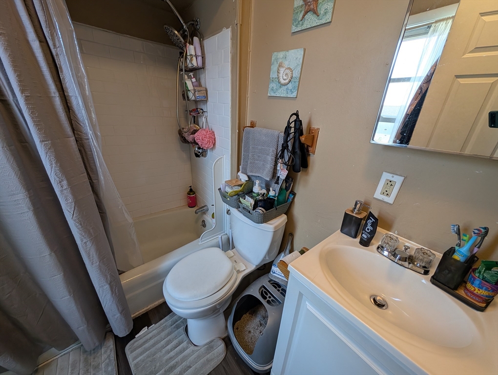131 Thomas Street Fall River, MA 02723 - Photo 24 of 35