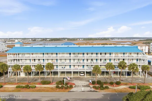 $365,000 | 305 North Topsail Drive, Unit 5, Surf City, NC 28445