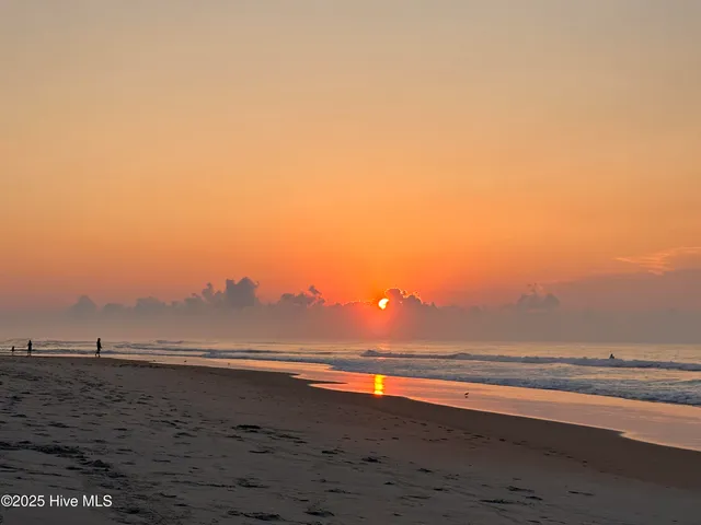 $365,000 | 305 North Topsail Drive, Unit 5, Surf City, NC 28445