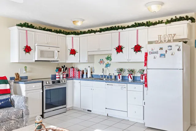 $365,000 | 305 North Topsail Drive, Unit 5, Surf City, NC 28445