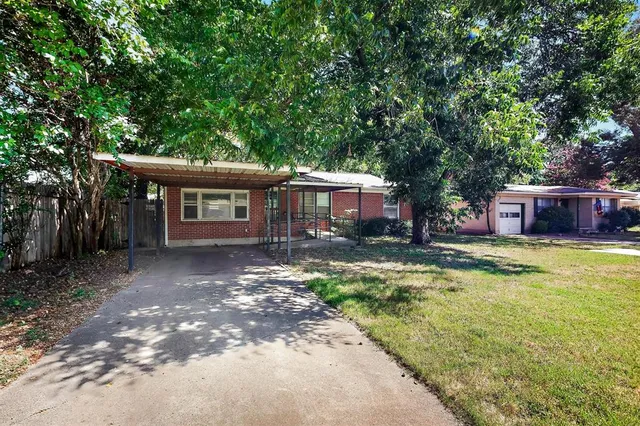 $249,990 | 1004 Westway Street, Denton, TX 76201
