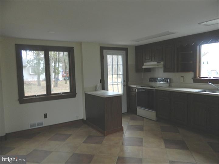 1498 Ferrell Road Monroeville, NJ 08343 - Photo 6 of 24