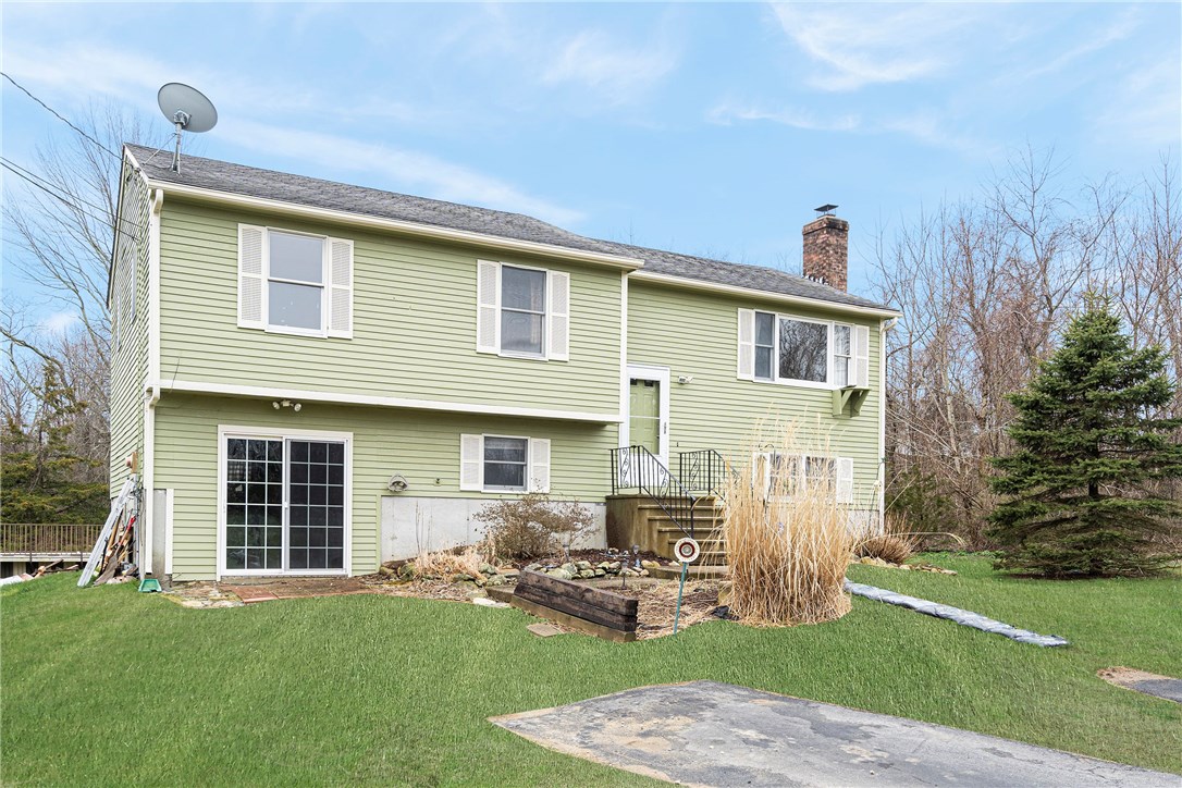 263 Congdon Road Voluntown, CT 06384 - Photo 3 of 37