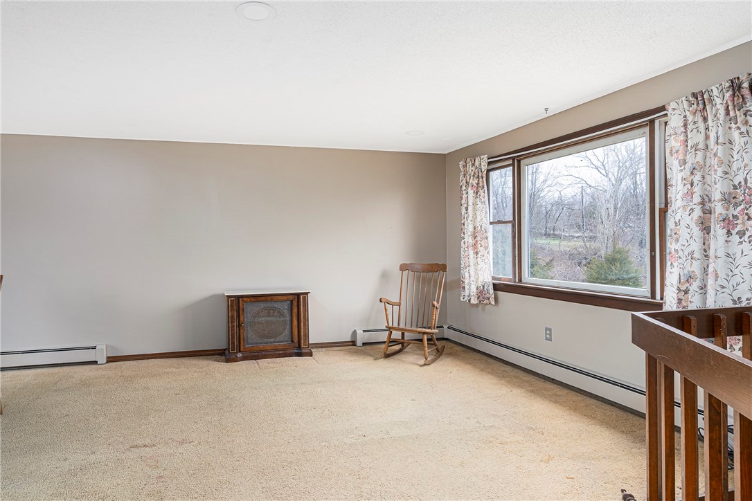 263 Congdon Road Voluntown, CT 06384 - Photo 6 of 37