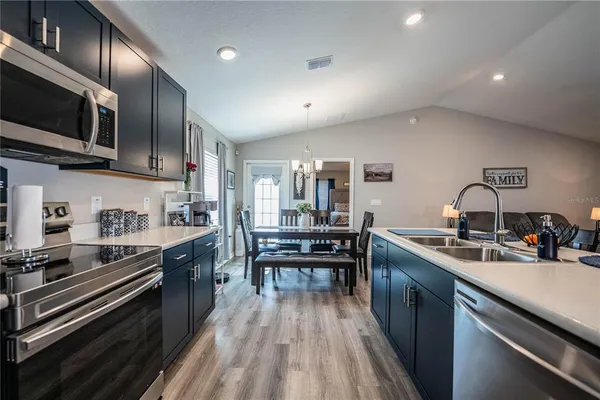 $309,900 | 928 Aruba Avenue, Mulberry, FL 33860