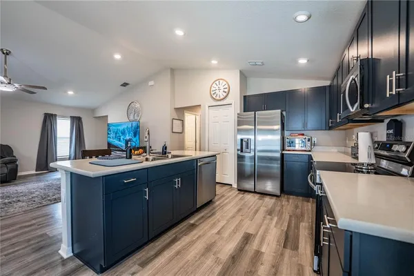 $309,900 | 928 Aruba Avenue, Mulberry, FL 33860