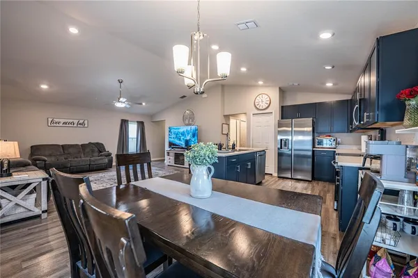 $309,900 | 928 Aruba Avenue, Mulberry, FL 33860