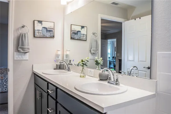 $309,900 | 928 Aruba Avenue, Mulberry, FL 33860