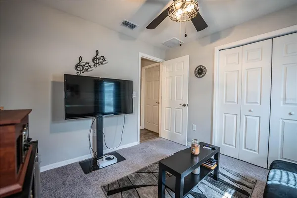 $309,900 | 928 Aruba Avenue, Mulberry, FL 33860