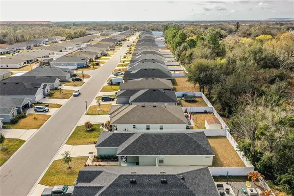 $309,900 | 928 Aruba Avenue, Mulberry, FL 33860