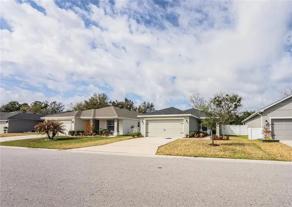 $309,900 | 928 Aruba Avenue, Mulberry, FL 33860