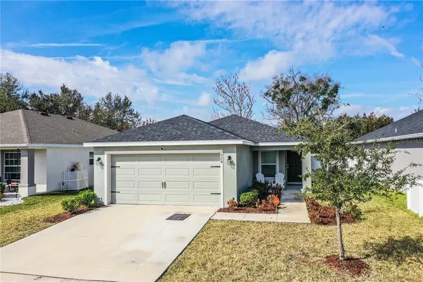 $309,900 | 928 Aruba Avenue, Mulberry, FL 33860