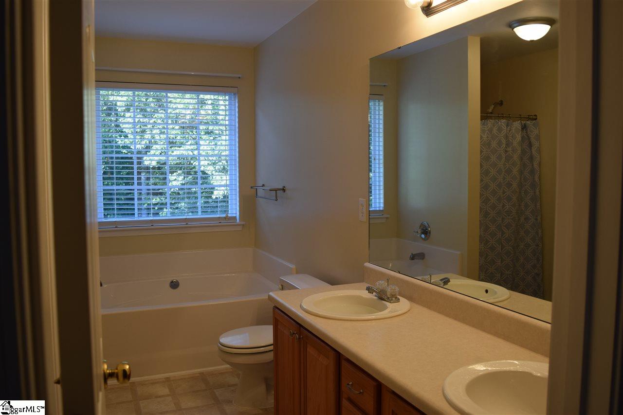 713 Timberwood Ridge Greer, SC 29651 - Photo 12 of 28 Gallery Image 12