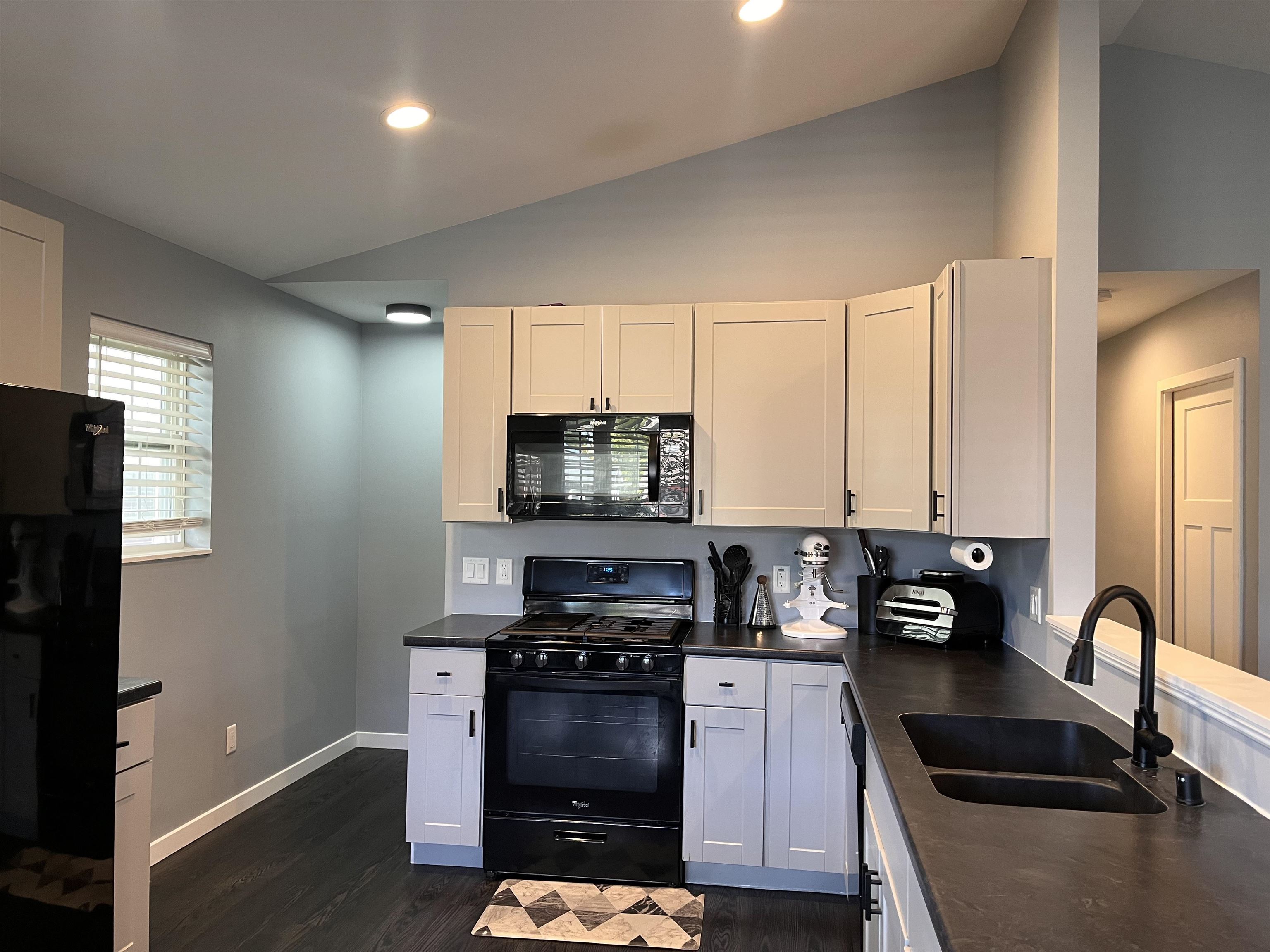 835 Silas Street Madison, WI 53714 - Photo 6 of 20