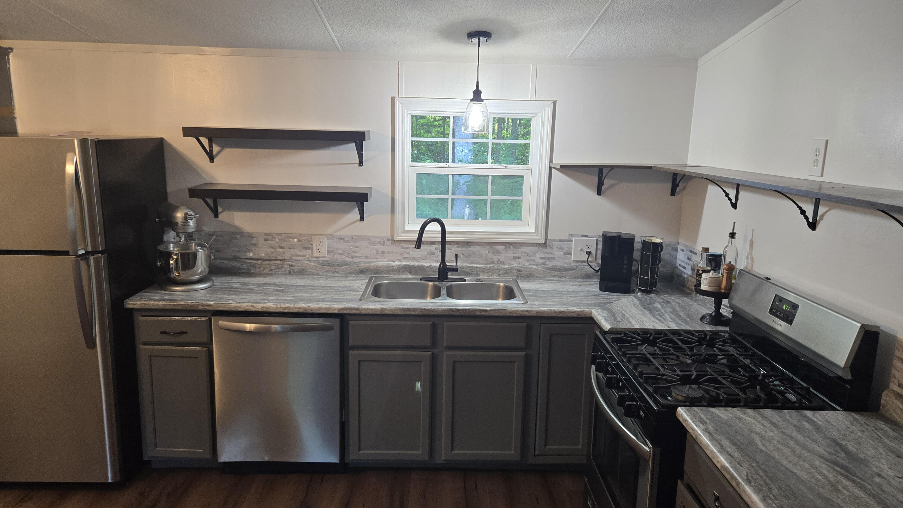 211 Middle Road Warren, ME 04864 - Photo 4 of 17 4