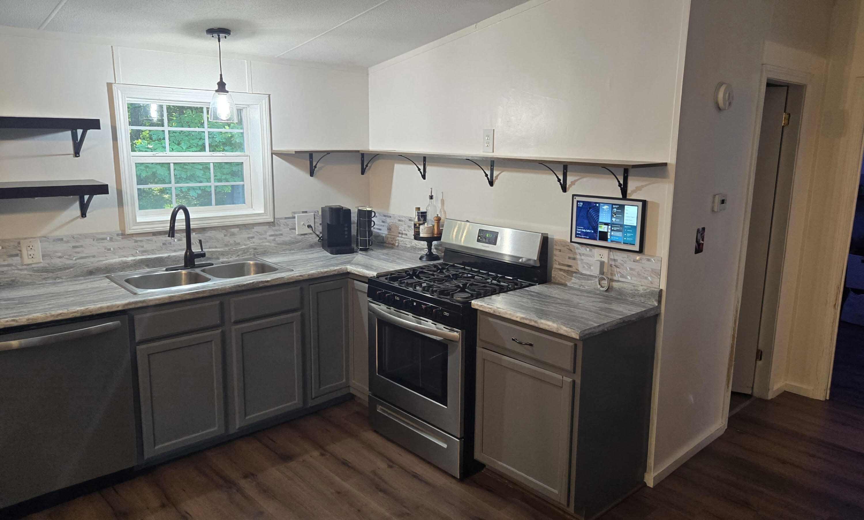 211 Middle Road Warren, ME 04864 - Photo 5 of 17 5