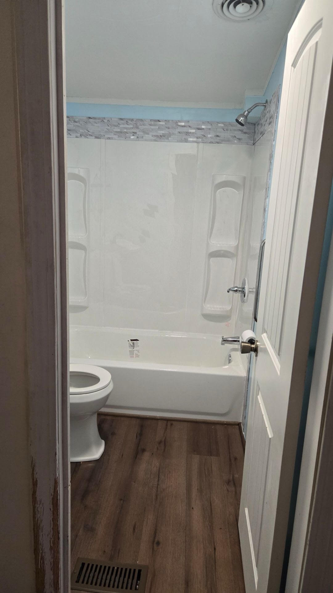 211 Middle Road Warren, ME 04864 - Photo 9 of 17 9