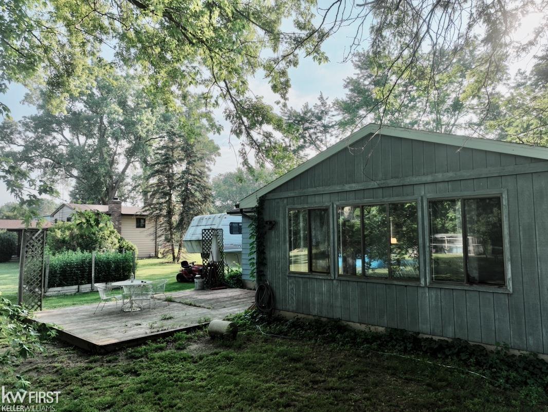 6355 North McKinley Road Flushing, MI 48433 - Photo 3 of 32