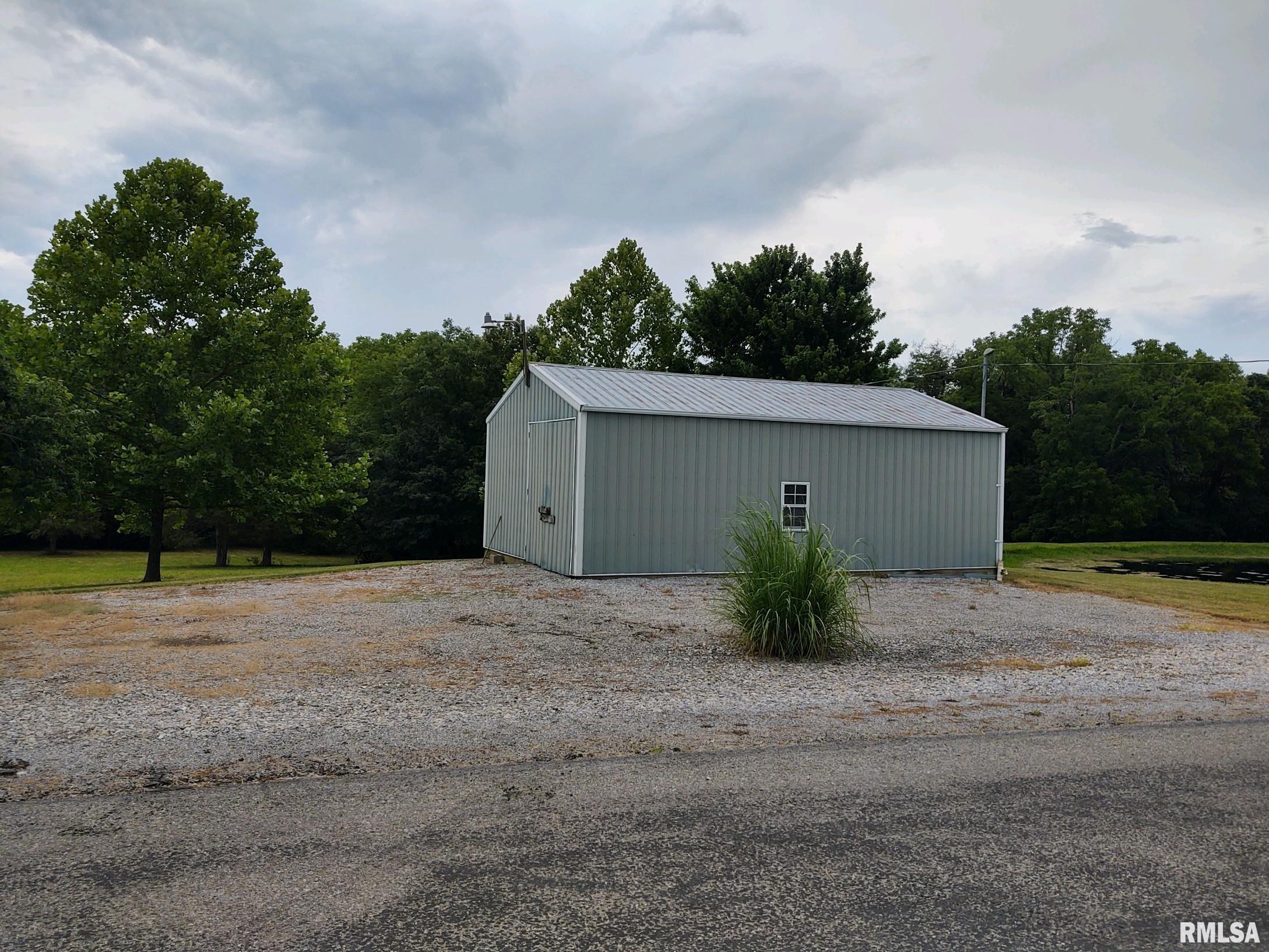 90 Old Home Road Eddyville, IL 62928 - Photo 1 of 20 Gallery Image 1