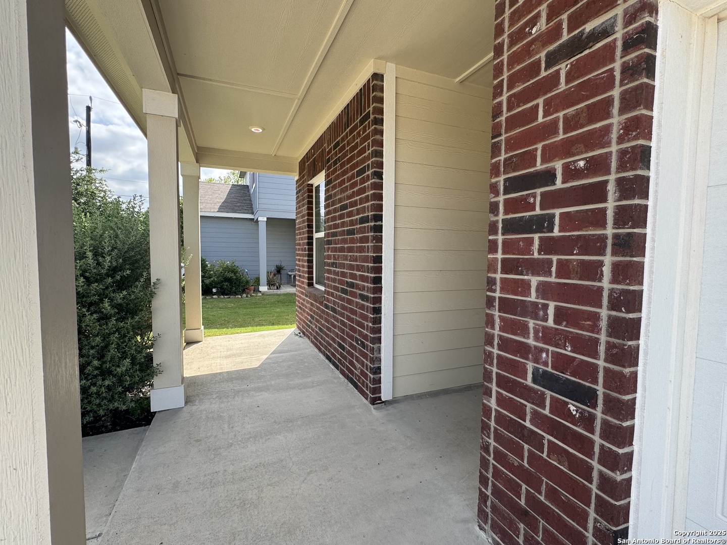 8607 ROCK Meadow Converse, TX 78109 - Photo 3 of 51