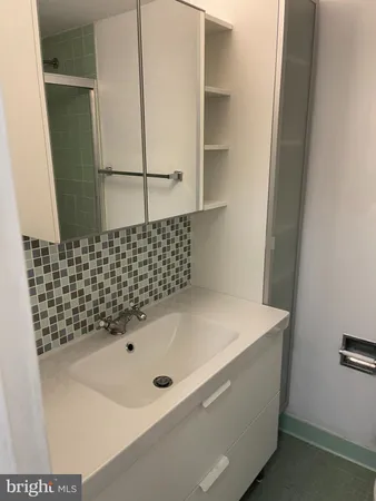 $1,875 | 950 25th Street Northwest, Unit 1013N, Washington, DC 20037