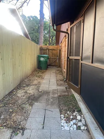 $262,000 | 2302 Mercedes Road, Denton, TX 76205