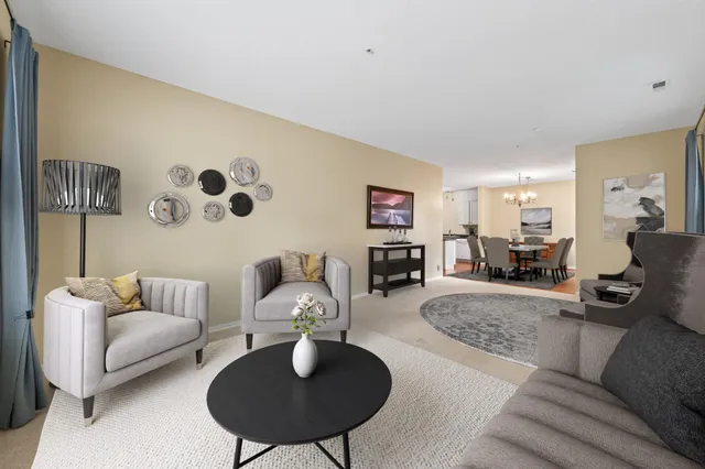 $309,900 | 1941 Ford Parkway, Unit 102, St. Paul, MN 55116