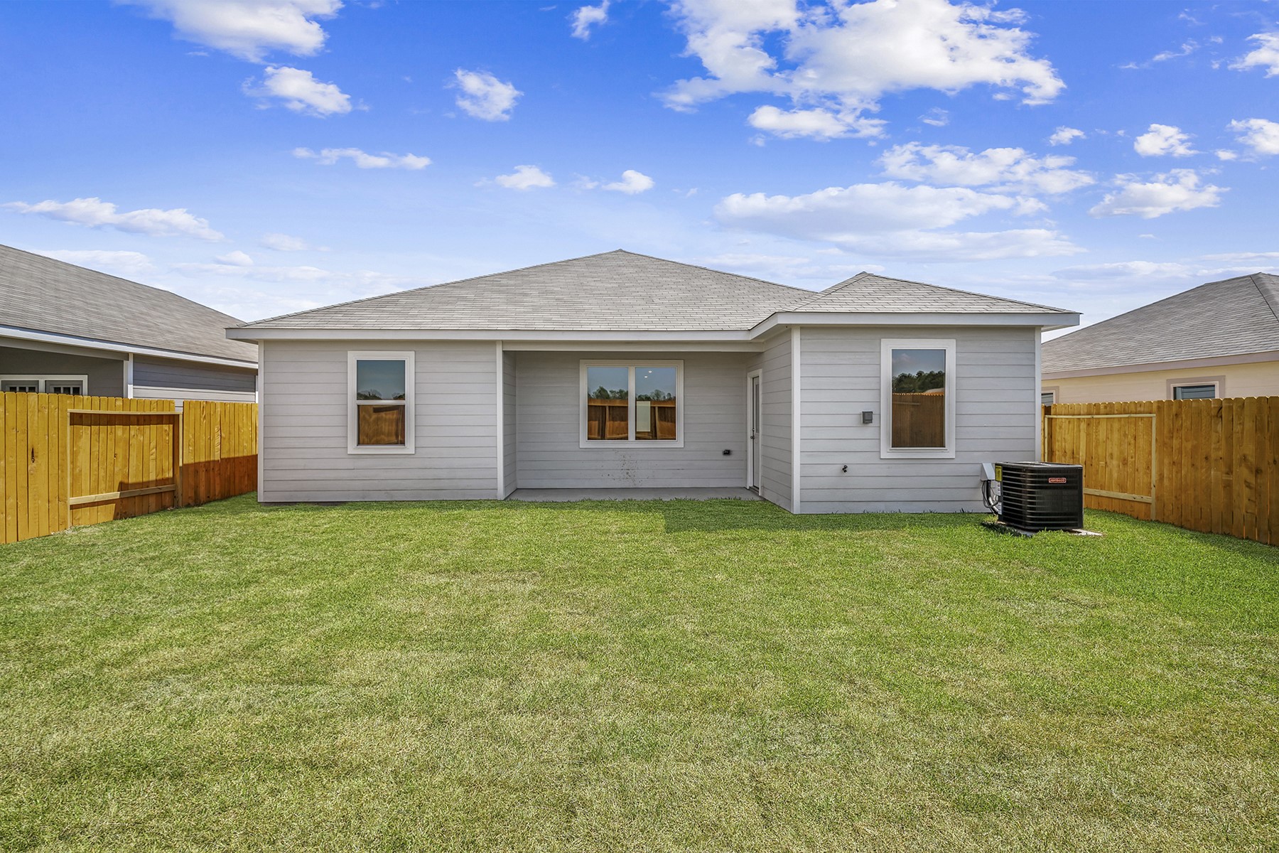 10363 Red Cardinal Drive Cleveland, TX 77328 - Photo 2 of 22