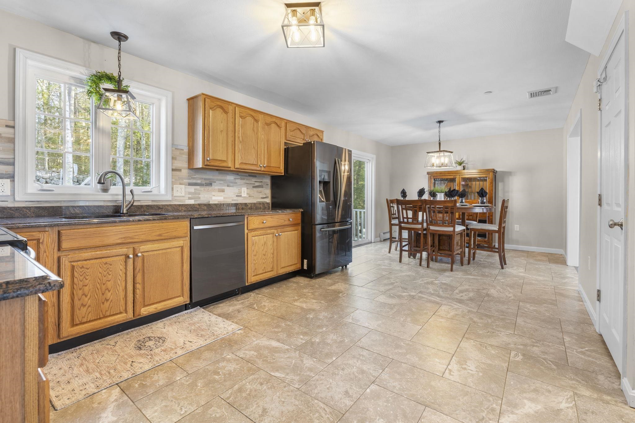 4 Fox Run Road Raymond, NH 03077 - Photo 5 of 58 Gallery Image 5