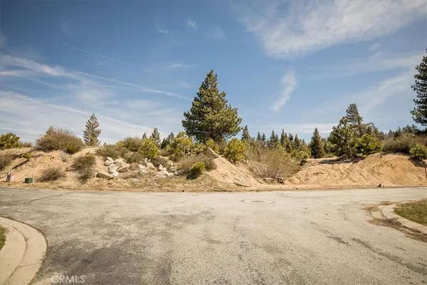 $200,000 | 150 Mill Pond Road, Lake Arrowhead, CA 92352