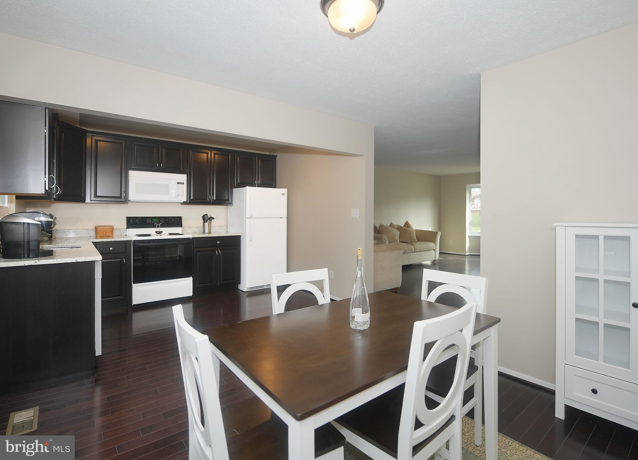 22 Pike Hall Place Baltimore, MD 21236 - Photo 13 of 28