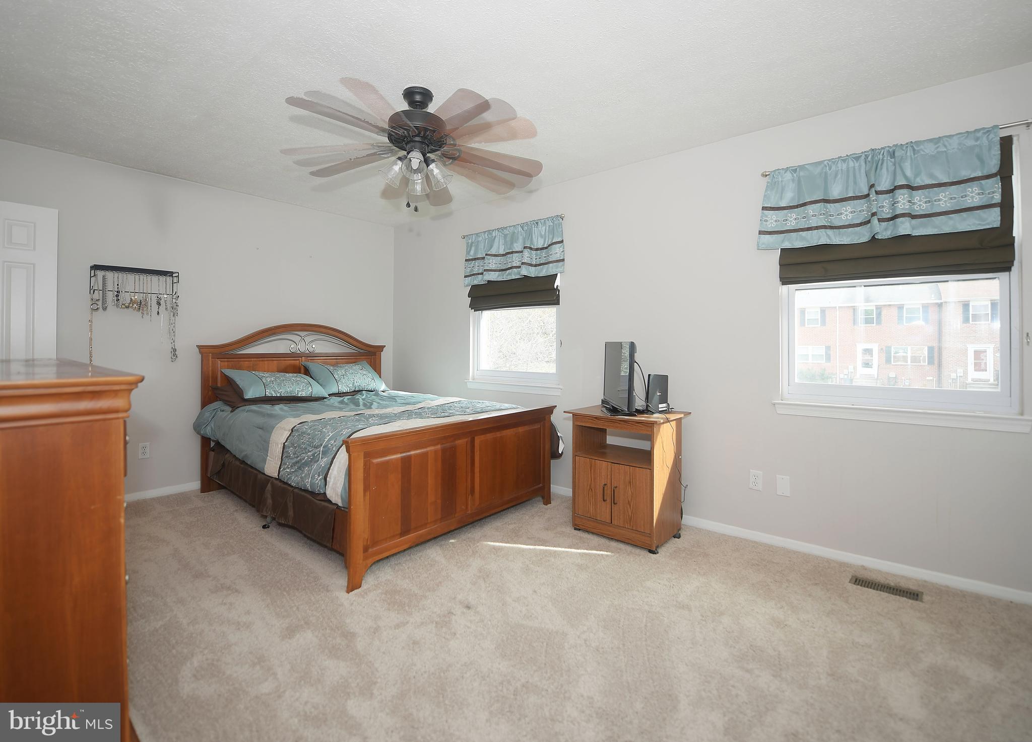 22 Pike Hall Place Baltimore, MD 21236 - Photo 17 of 28