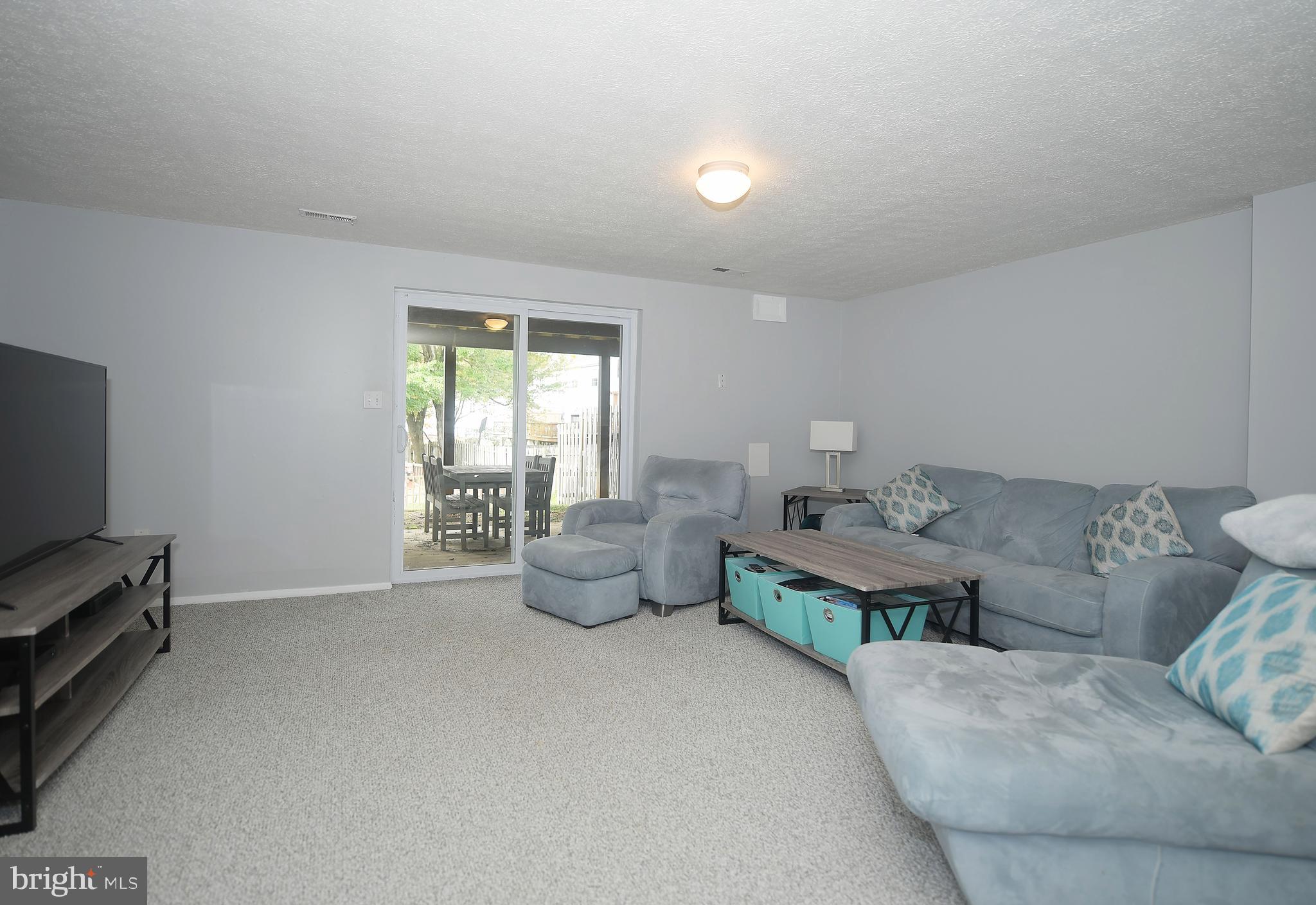 22 Pike Hall Place Baltimore, MD 21236 - Photo 22 of 28