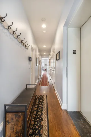 $600,000 | 3056 North Oakley Avenue, Unit 4N, Chicago, IL 60618