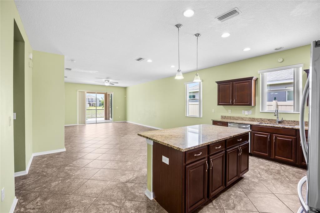 3851 Pacente Loop Wesley Chapel, FL 33543 - Photo 8 of 38