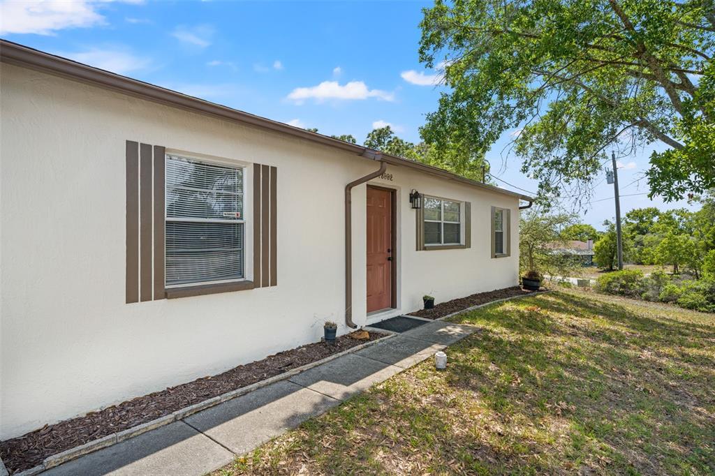 13002 Oneida Street Spring Hill, FL 34609 - Photo 4 of 36