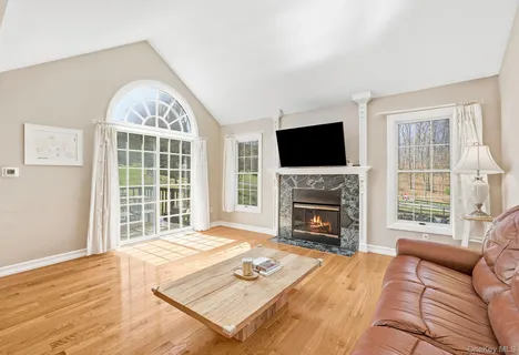 $719,000 | 1004 Kensington Way, Mount Kisco, NY 10549