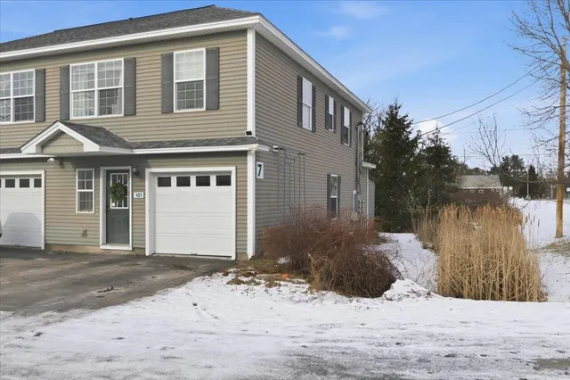 $325,000 | 7 Racine Road, Milton, VT 05468