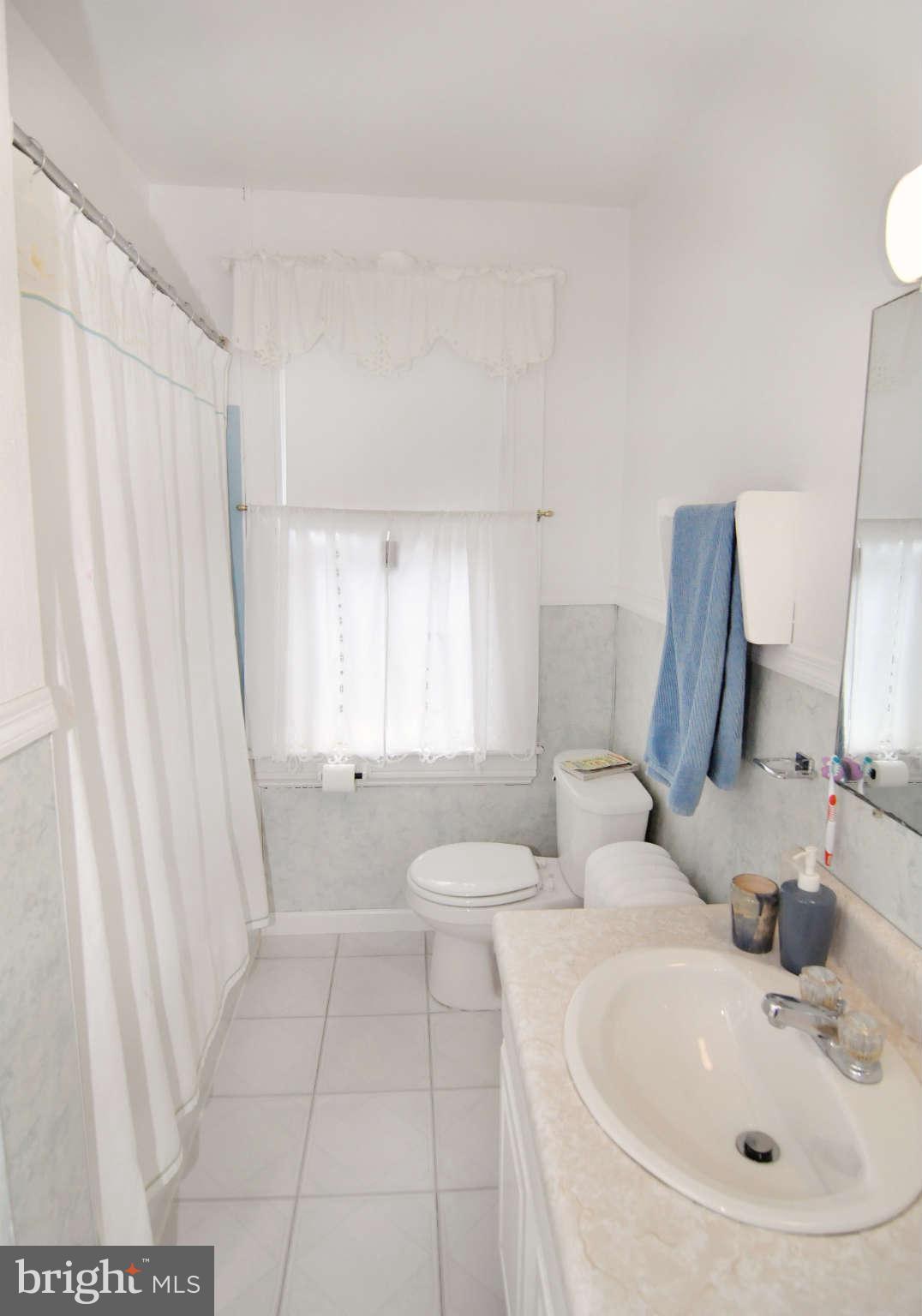 5312 Tramore Road Baltimore, MD 21214 - Photo 21 of 28 Bath