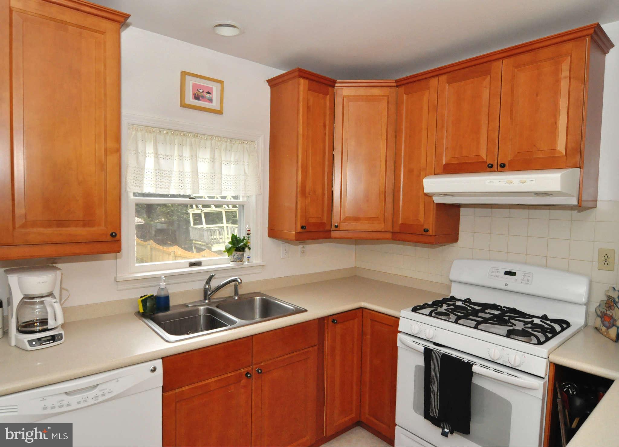 5312 Tramore Road Baltimore, MD 21214 - Photo 7 of 28 Kitchen