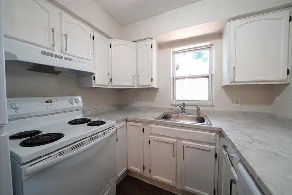 $320,000 | 2312 32nd Avenue North, St. Petersburg, FL 33713