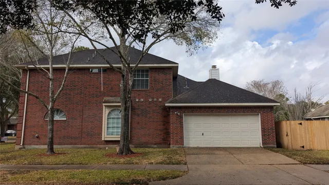 $2,600 | 5823 Grand Saline Drive, Richmond, TX 77469