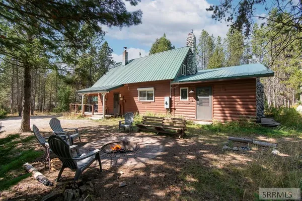 $599,000 | 3808 Moccasin Road, Island Park, ID 83429