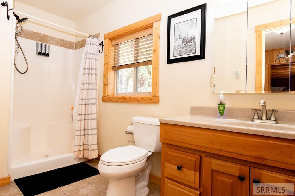 3808 Moccasin Road Island Park, ID 83429 - Photo 4 of 25